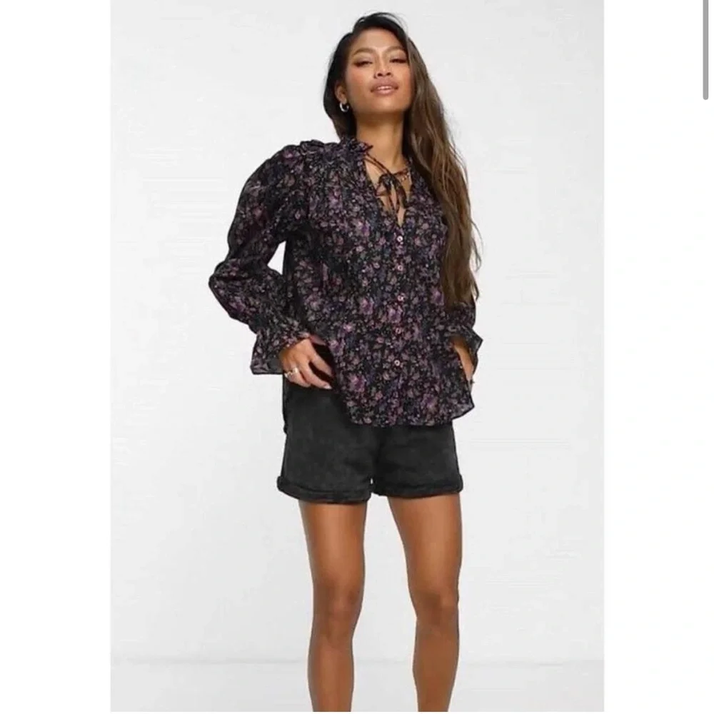 NEW! Free People Meant To Be Blouse Revolve Size Large Black Purple Floral boho - Picture 4 of 11